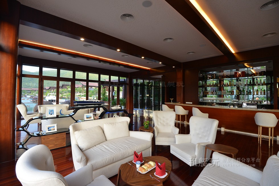 三亞亞龍灣游艇會碼頭 三亞亞龍灣游艇會碼頭