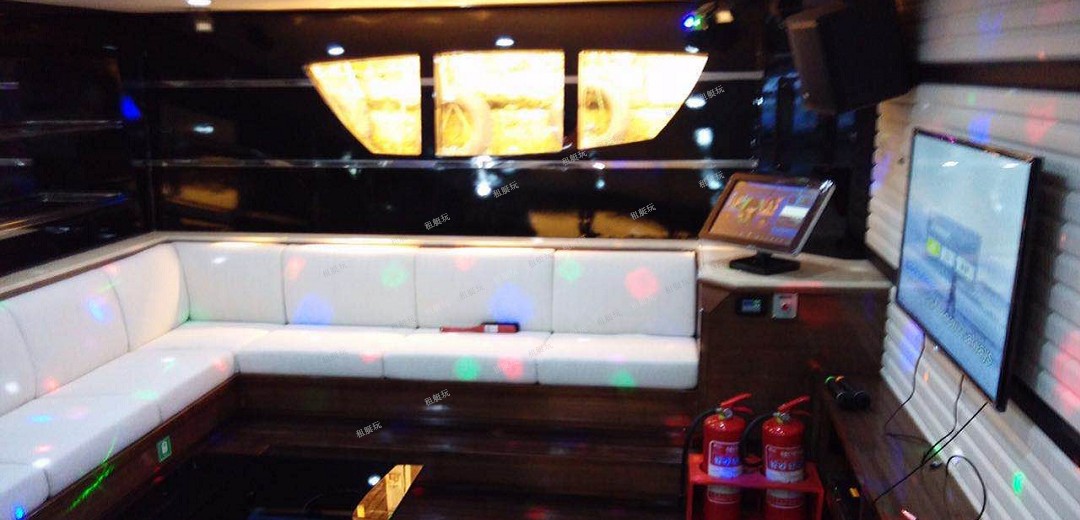 72英尺三層飛橋游艇 72英尺三層飛橋游艇