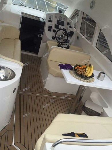 32英尺運(yùn)動(dòng)快艇 32英尺運(yùn)動(dòng)快艇